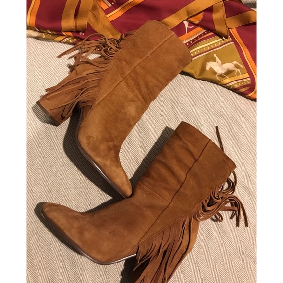 Meet your Posher! KT - Picture 10 of 11